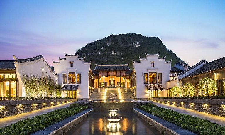 Banyan Tree Yangshuo Hotel Yangshuo Book In Advance And Save - 